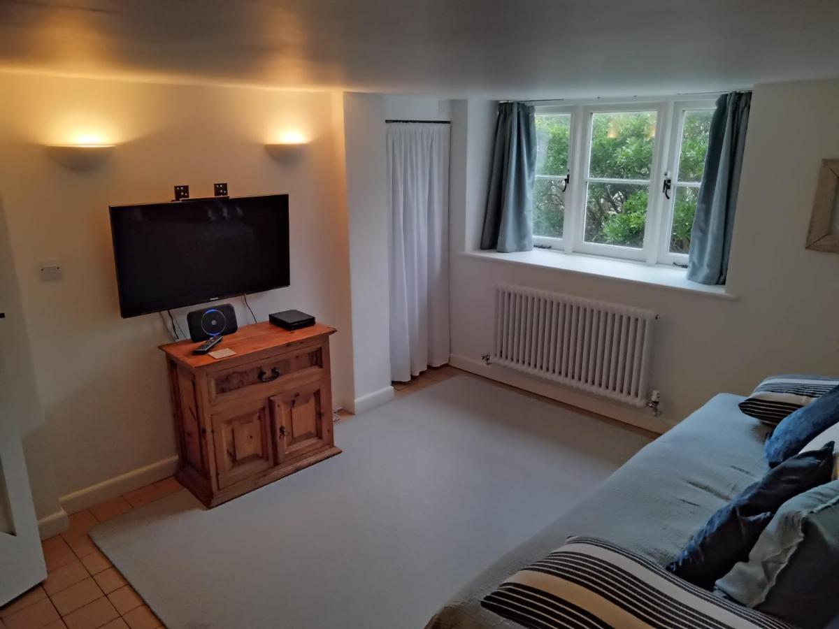 Greystone Cottage - Sea Views, Short Stroll To A Beautiful Sandy Beach Brook  المظهر الخارجي الصورة